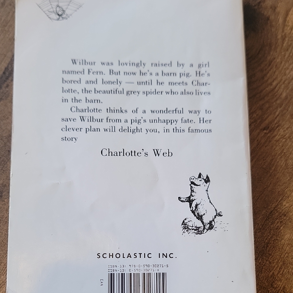 Charlotte's Web Paperback Book - Picture 2 of 2